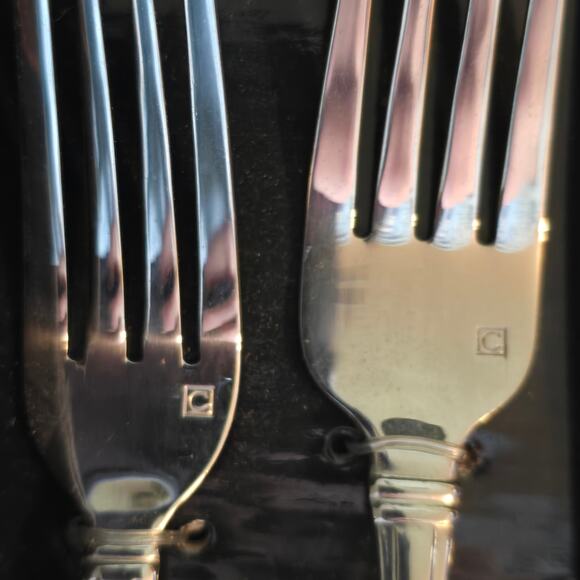NIB, Cuisinart Elite Fine Stainless Flatware French Rooster Collection 20 pc set - Picture 6 of 6